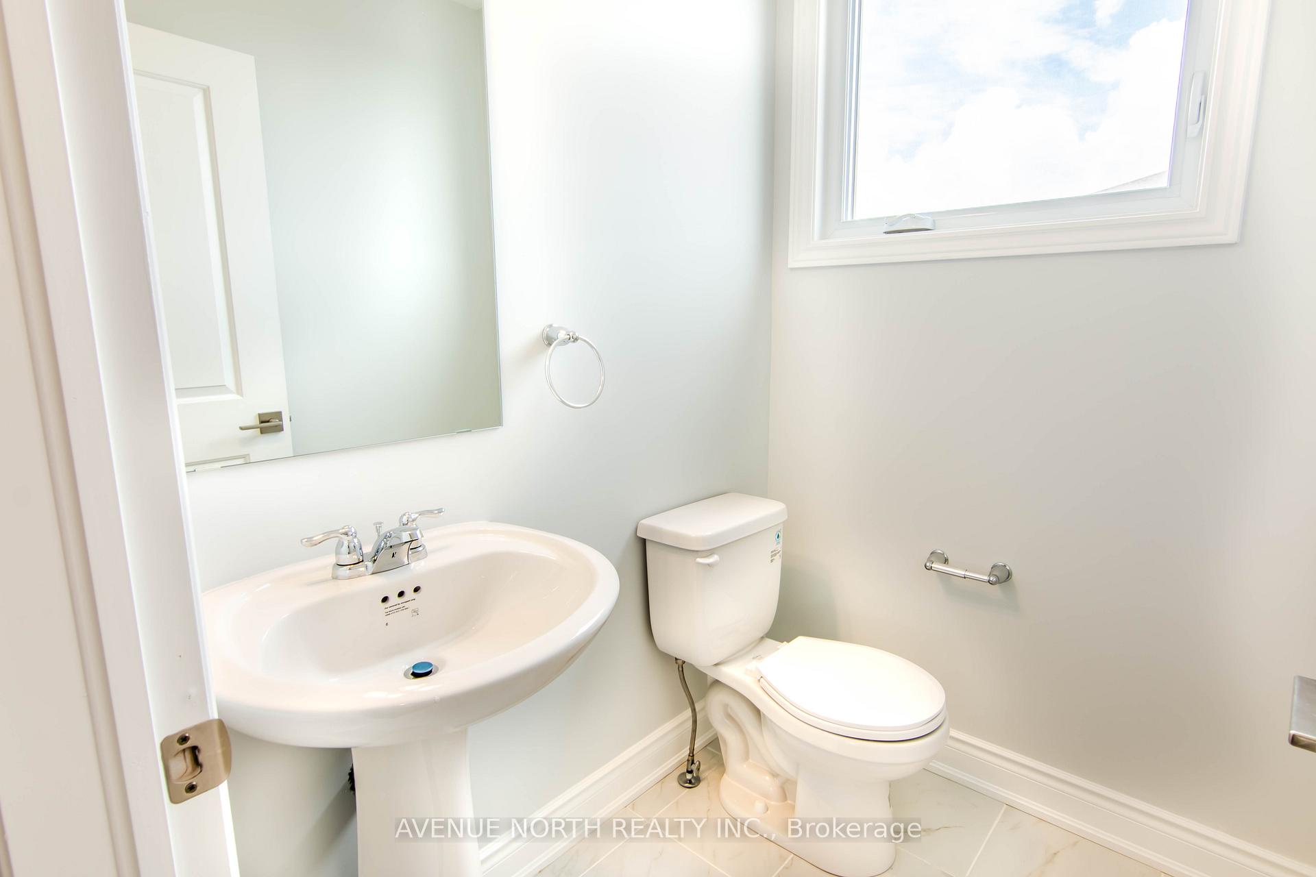 Photo 13 of 1404 Hemlock Road, Ottawa, CFB Rockcliffe and Area — HOMEH