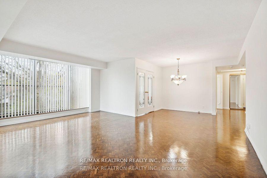 Photo 7 of Unit 401, 449 Walmer Road, Toronto, Forest Hill South — HOMEH