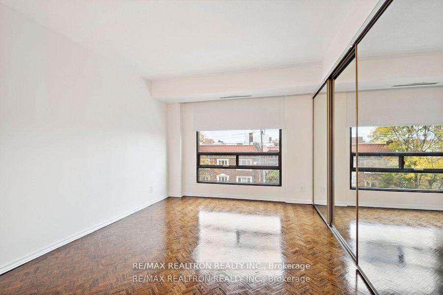 Photo 3 of Unit 401, 449 Walmer Road, Toronto, Forest Hill South — HOMEH