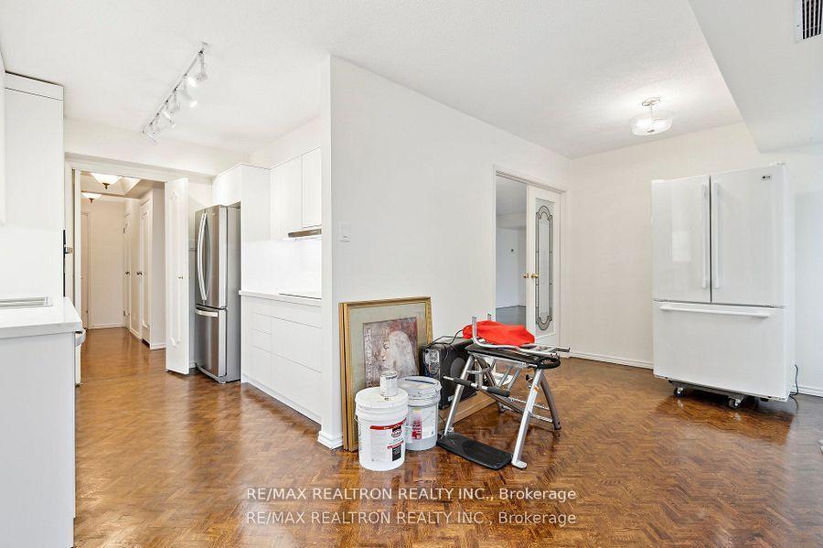 Photo 5 of Unit 401, 449 Walmer Road, Toronto, Forest Hill South — HOMEH