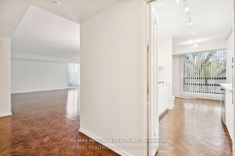 Photo 22 of Unit 401, 449 Walmer Road, Toronto, Forest Hill South — HOMEH