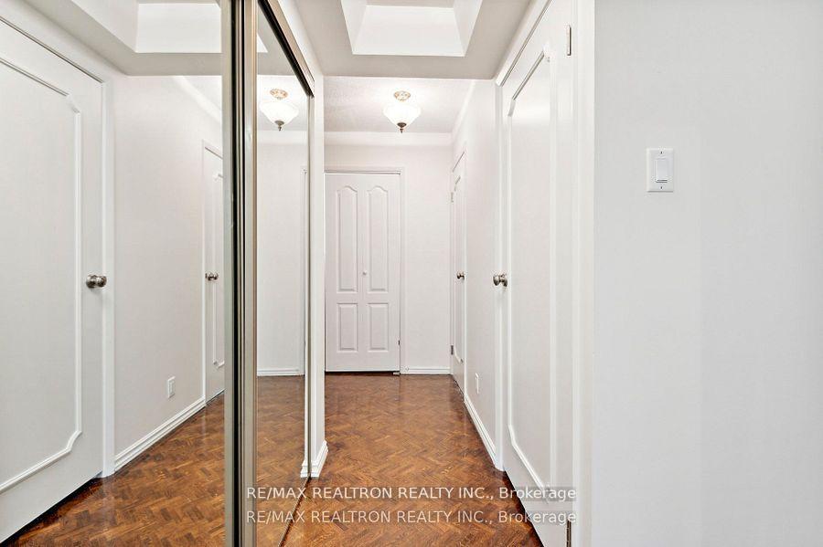 Photo 10 of Unit 401, 449 Walmer Road, Toronto, Forest Hill South — HOMEH