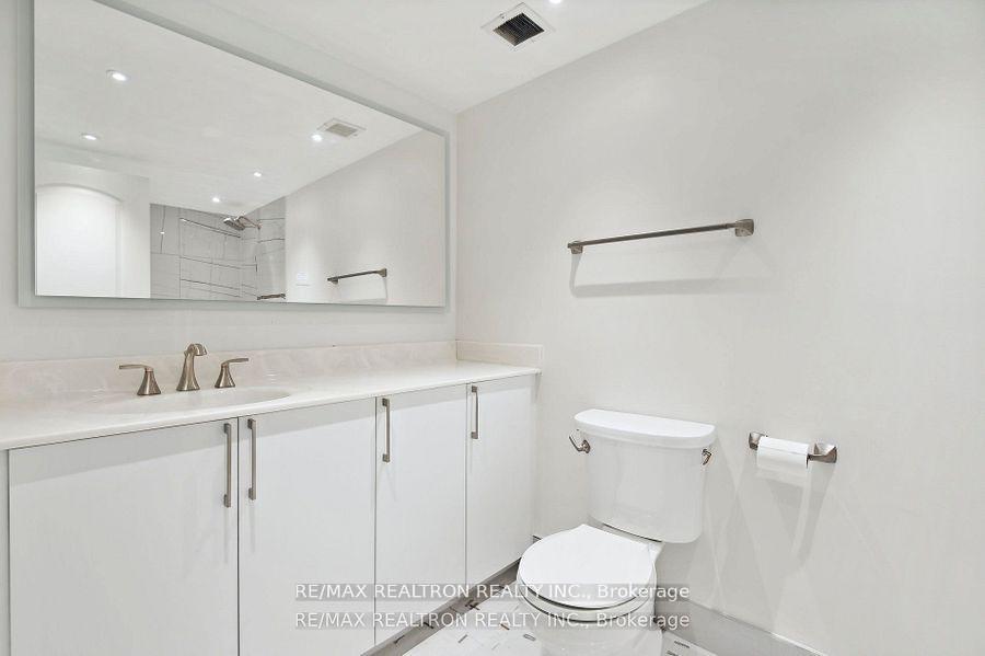 Photo 8 of Unit 401, 449 Walmer Road, Toronto, Forest Hill South — HOMEH