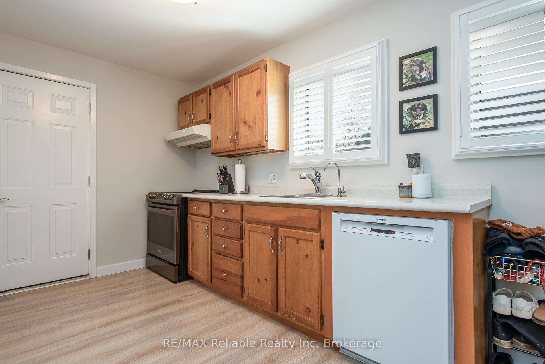 Photo 20 of 47 West William Street, Huron East, Seaforth — HOMEH