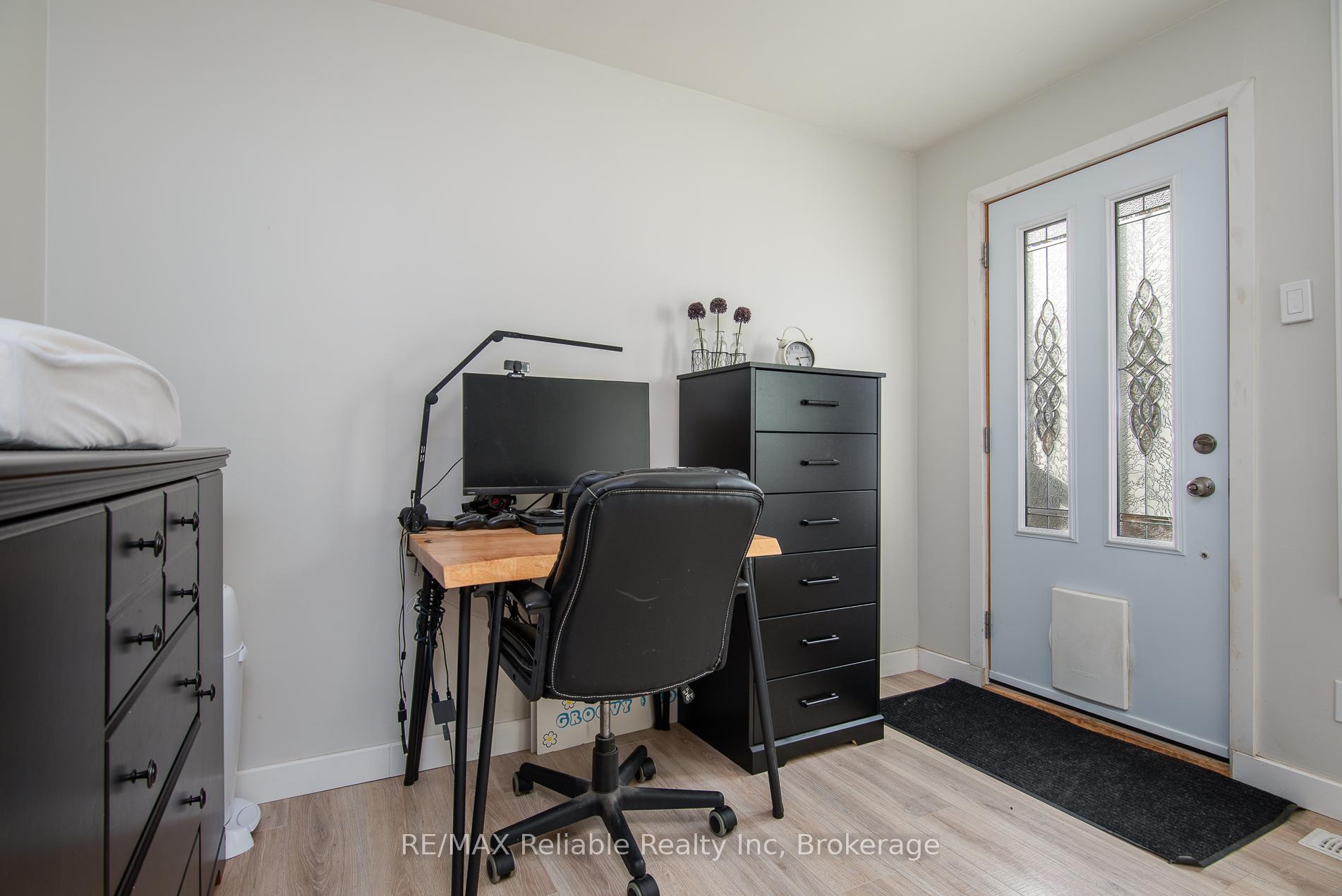Photo 25 of 47 West William Street, Huron East, Seaforth — HOMEH