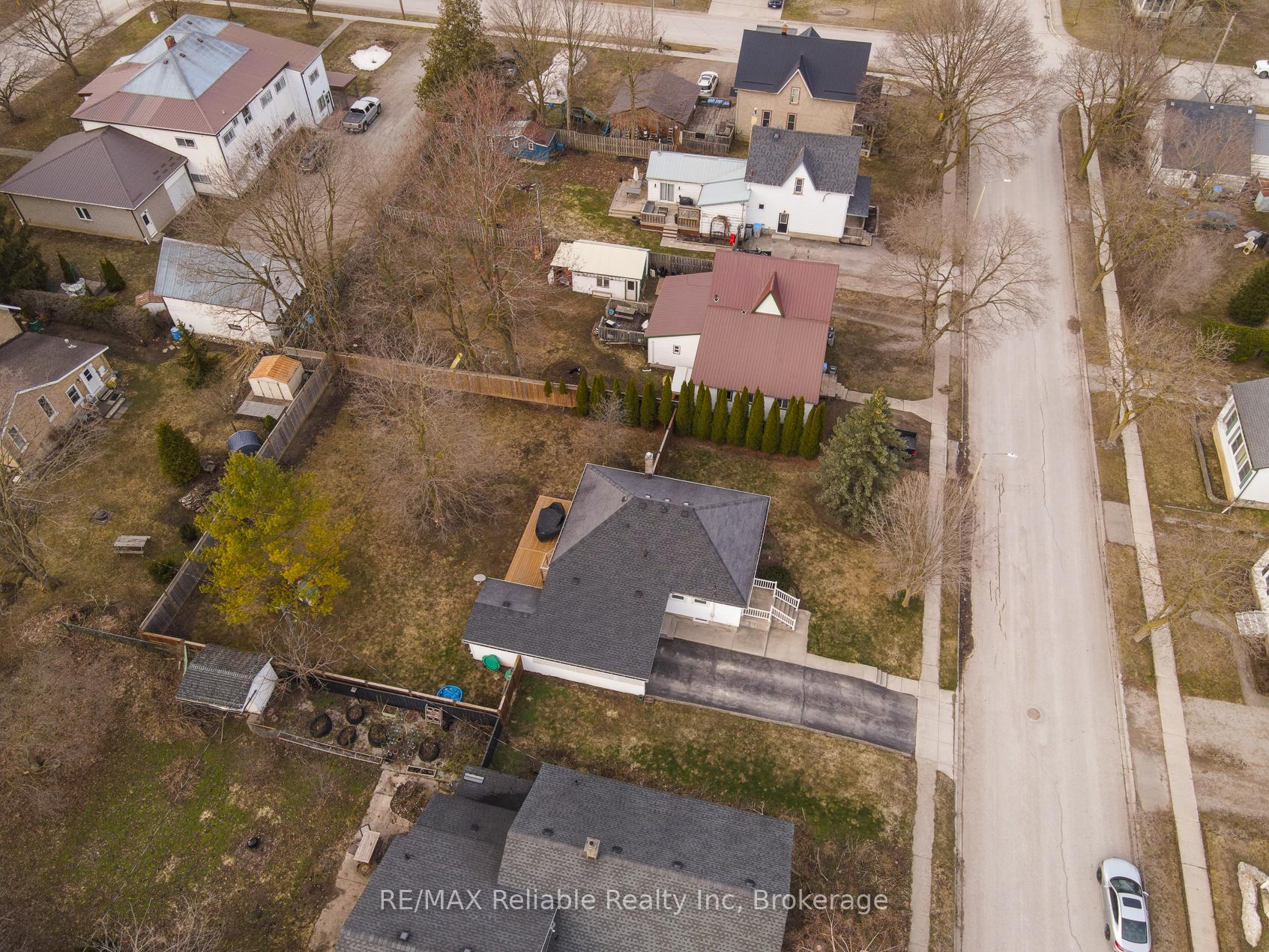 Photo 34 of 47 West William Street, Huron East, Seaforth — HOMEH