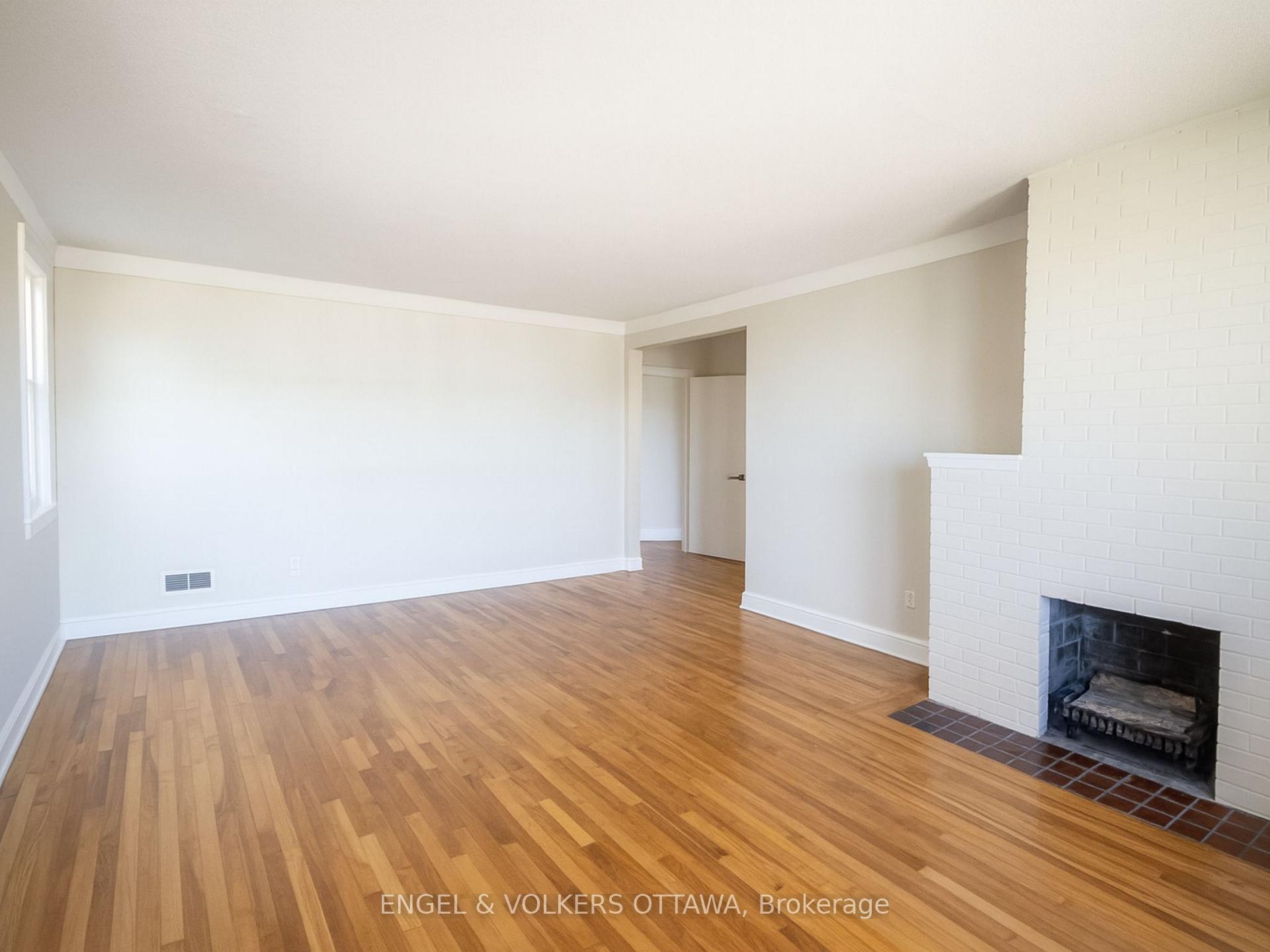 Photo 6 of 2114 Carling Avenue, Ottawa, McKellar Heights/Glabar Park — HOMEH