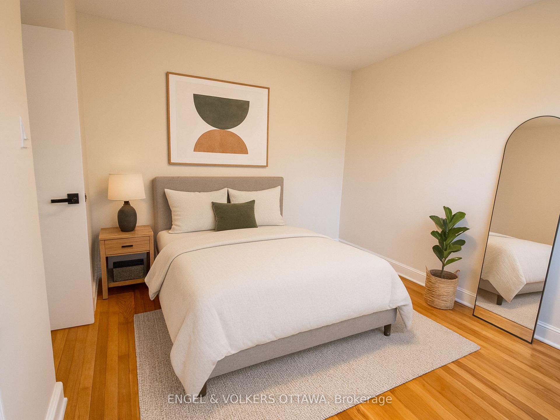 Photo 15 of 2114 Carling Avenue, Ottawa, McKellar Heights/Glabar Park — HOMEH