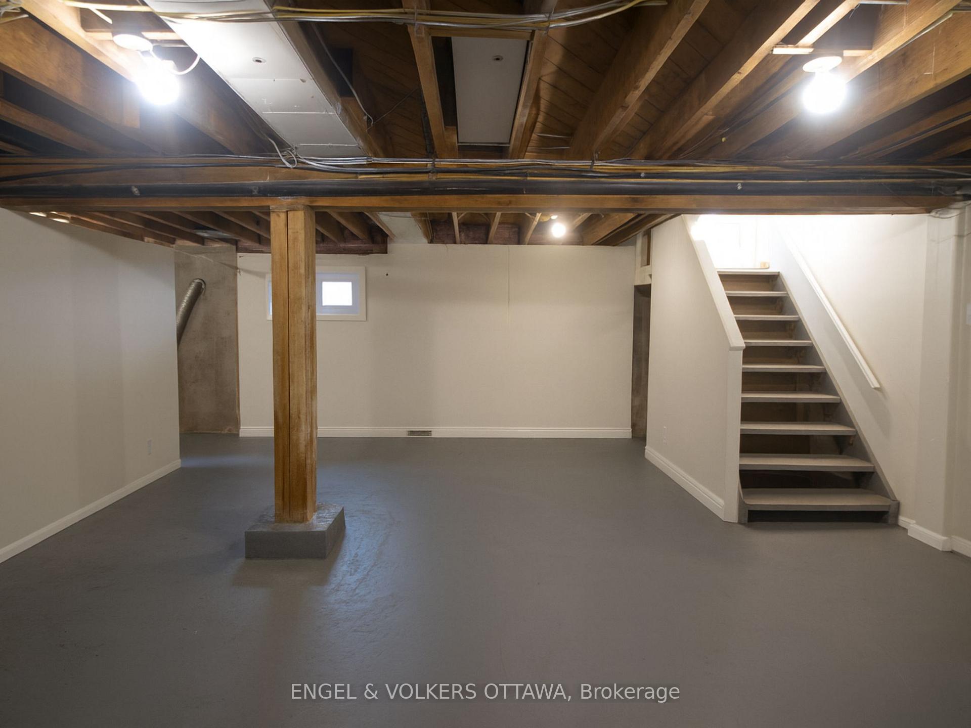 Photo 22 of 2114 Carling Avenue, Ottawa, McKellar Heights/Glabar Park — HOMEH
