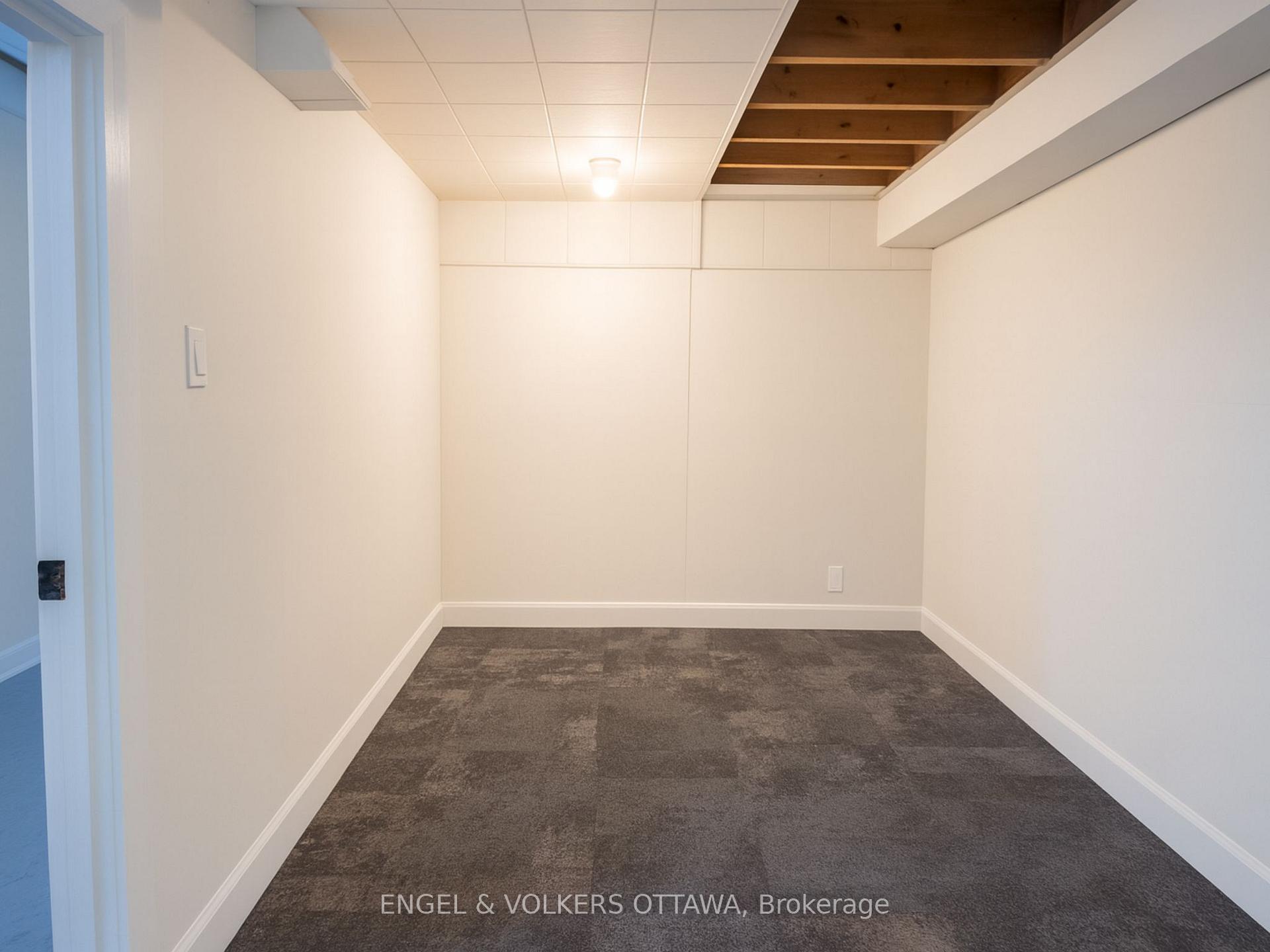 Photo 24 of 2114 Carling Avenue, Ottawa, McKellar Heights/Glabar Park — HOMEH
