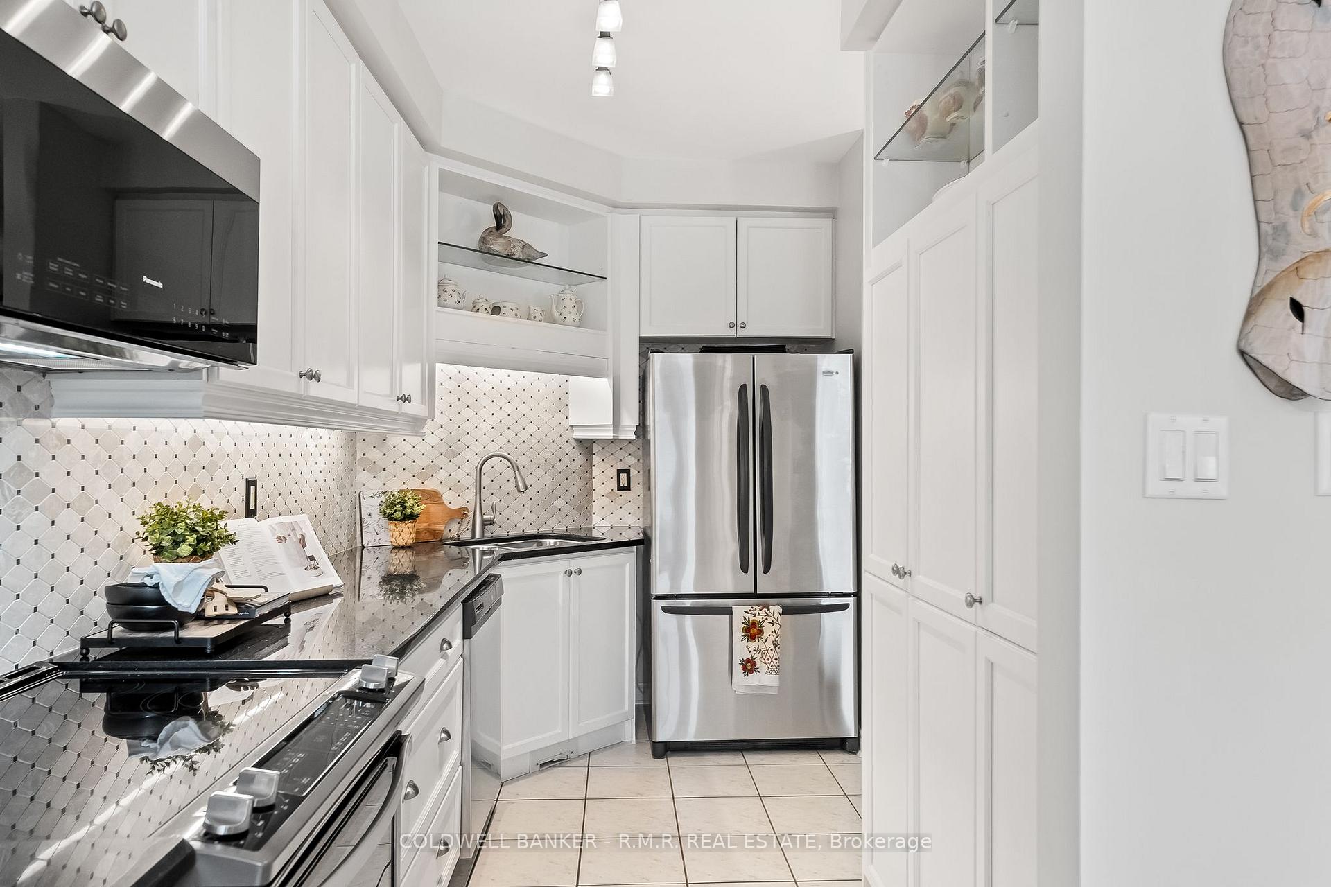 Photo 19 of 43 Louisbourg Way, Markham, Greensborough — HOMEH