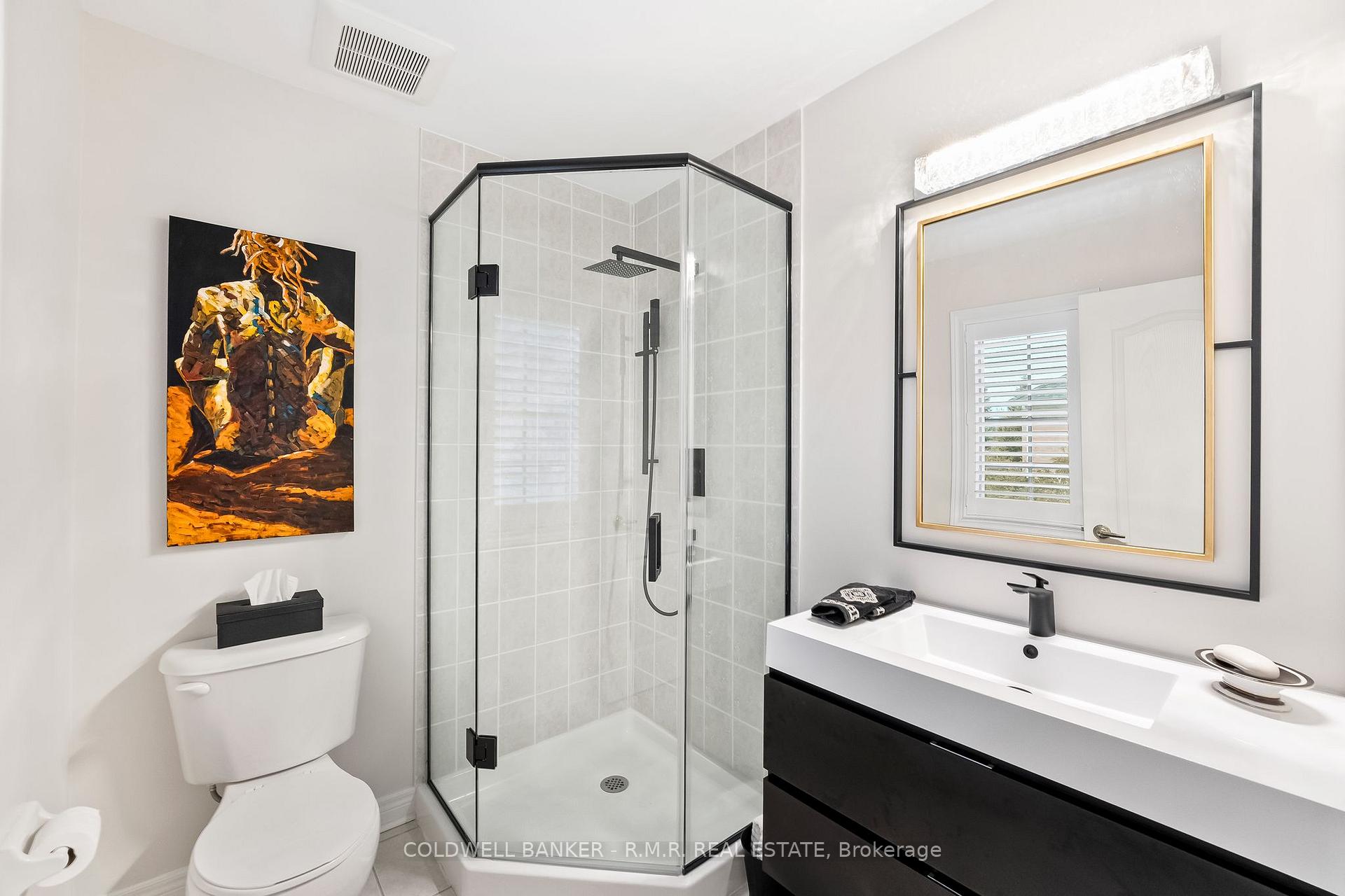 Photo 11 of 43 Louisbourg Way, Markham, Greensborough — HOMEH