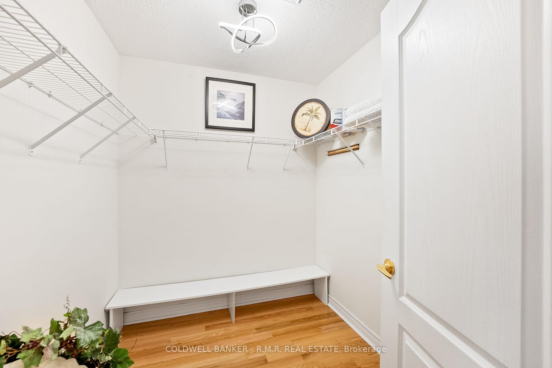 Photo 32 of 43 Louisbourg Way, Markham, Greensborough — HOMEH