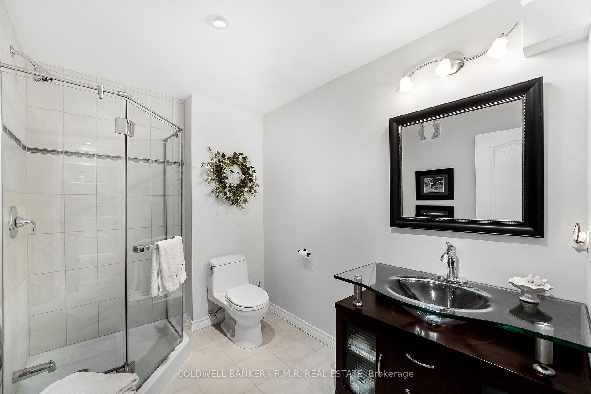 Photo 30 of 43 Louisbourg Way, Markham, Greensborough — HOMEH