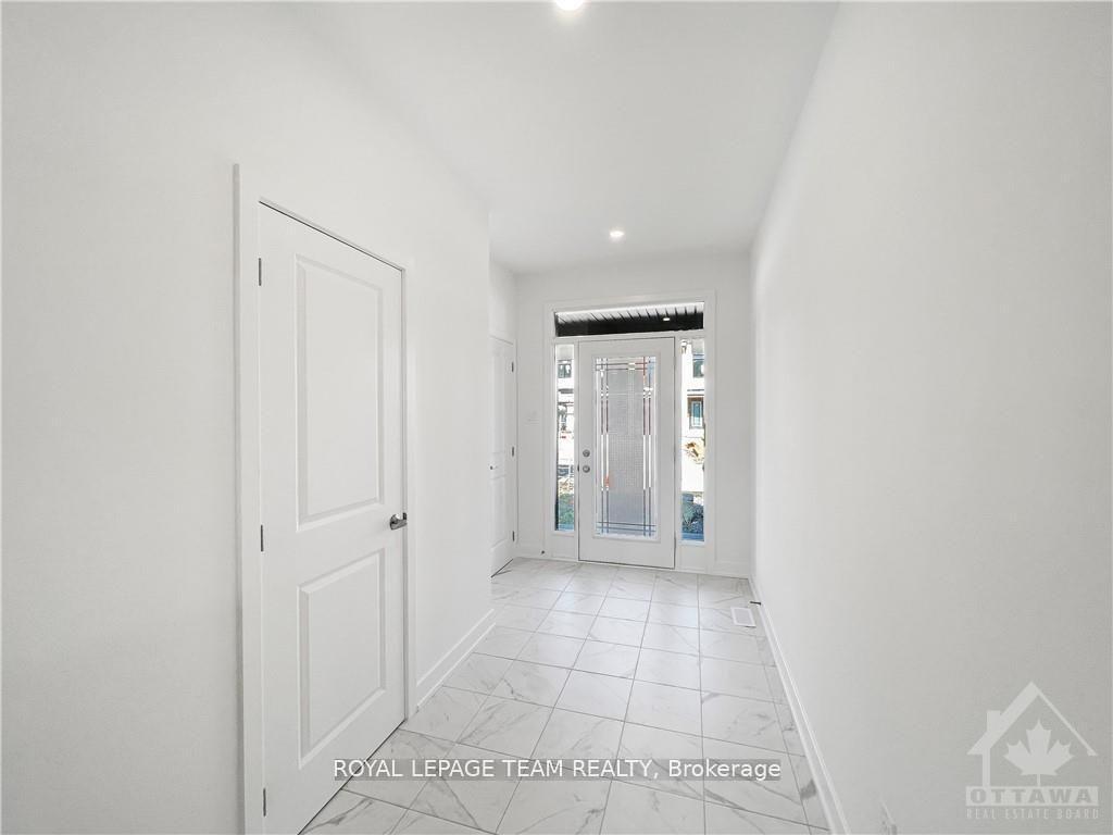 Photo 4 of 563 Tahoe Heights, Ottawa, Leitrim — HOMEH