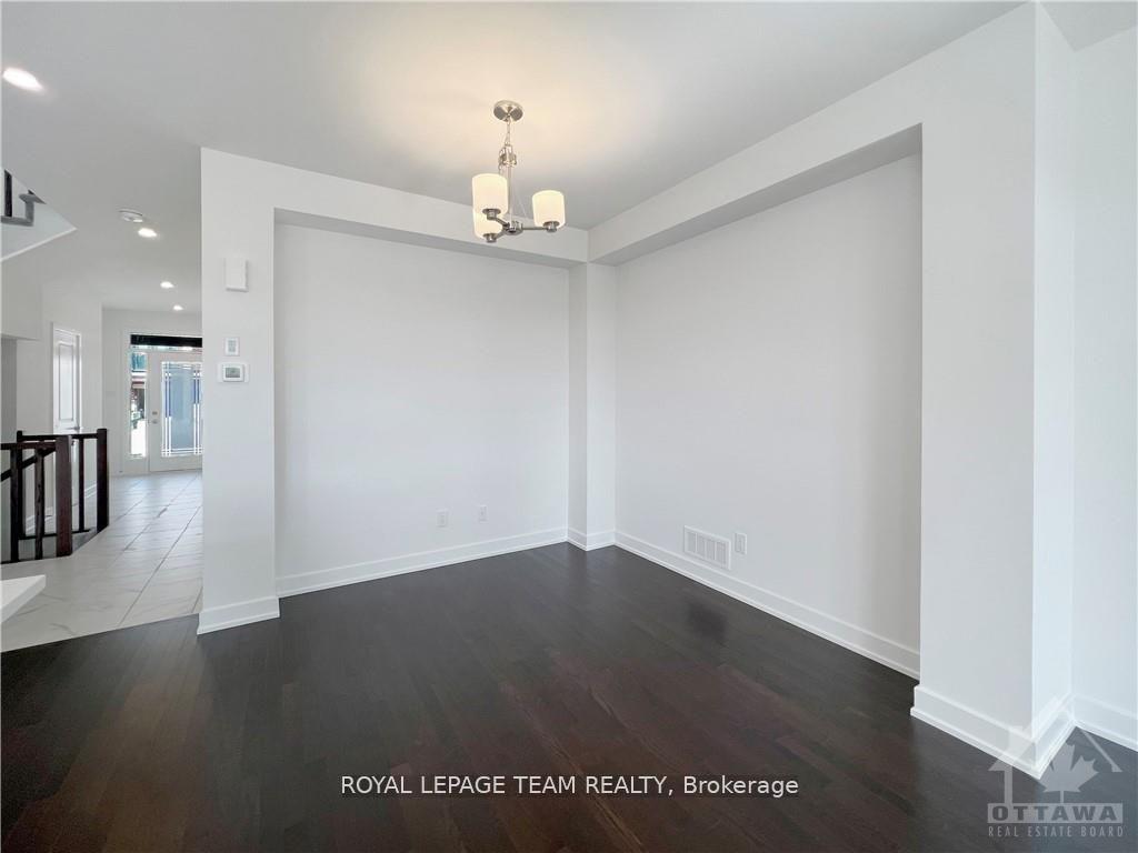 Photo 12 of 563 Tahoe Heights, Ottawa, Leitrim — HOMEH