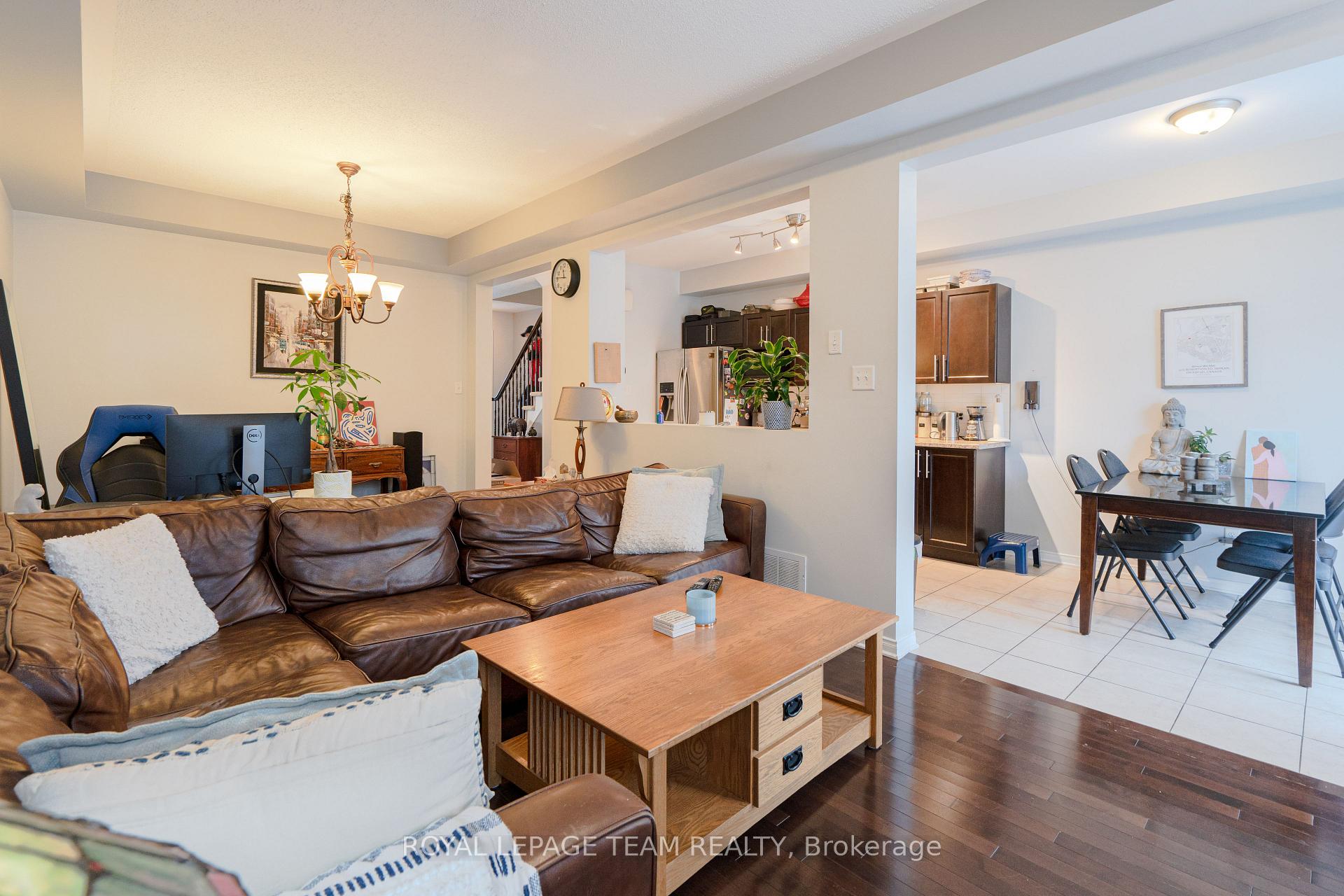 Photo 18 of 819 Tabaret Street, Ottawa, Kanata - Emerald Meadows/Trailwest — HOMEH