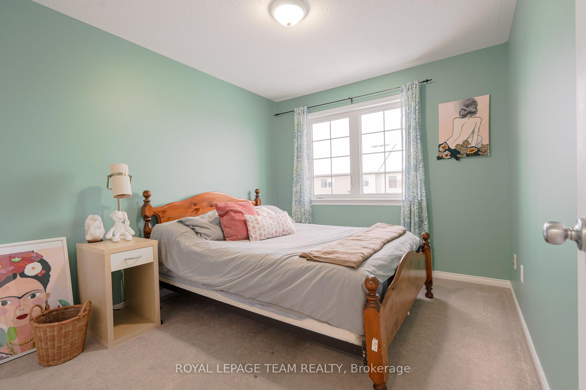 Photo 27 of 819 Tabaret Street, Ottawa, Kanata - Emerald Meadows/Trailwest — HOMEH