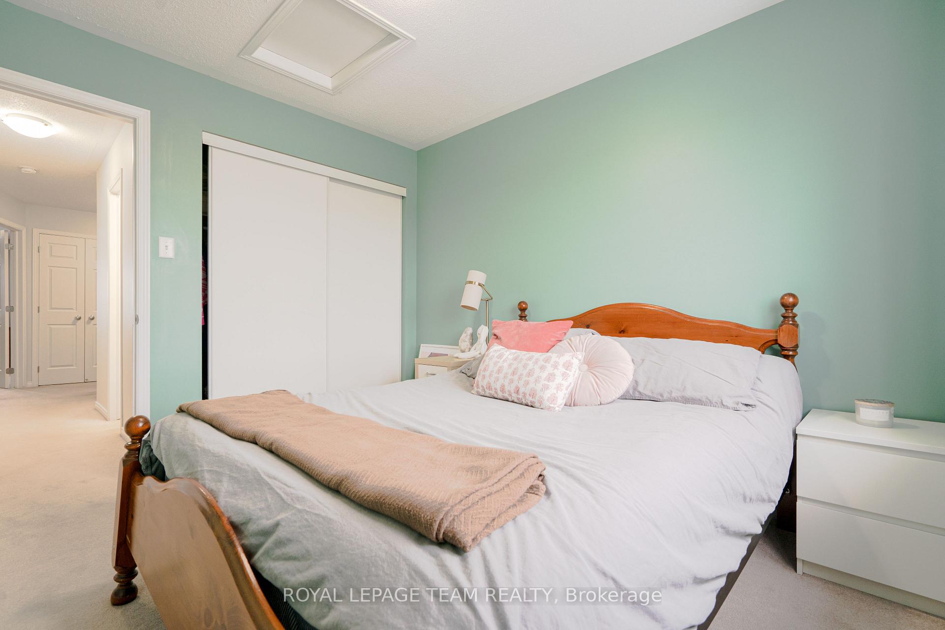 Photo 28 of 819 Tabaret Street, Ottawa, Kanata - Emerald Meadows/Trailwest — HOMEH