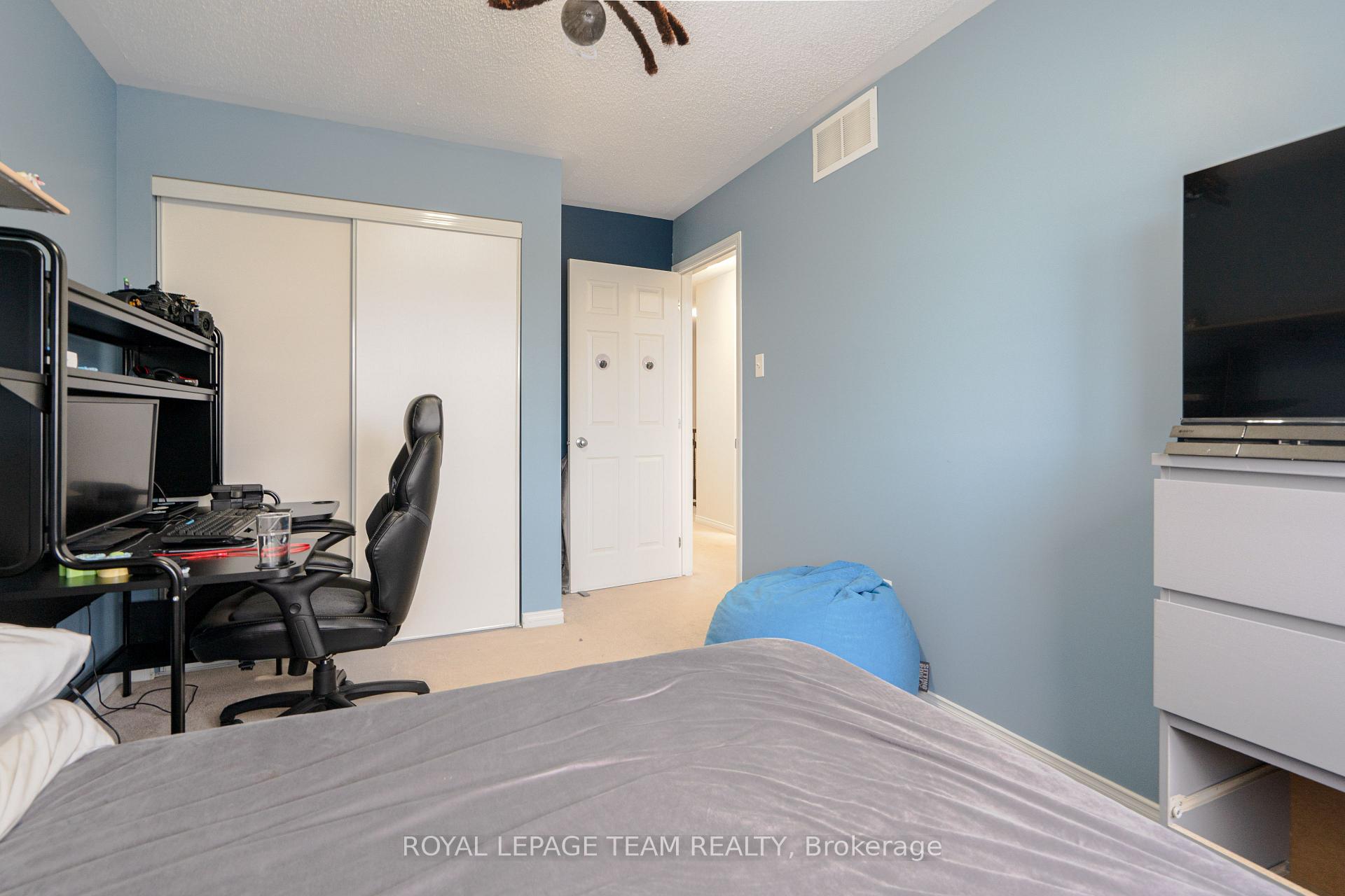 Photo 30 of 819 Tabaret Street, Ottawa, Kanata - Emerald Meadows/Trailwest — HOMEH