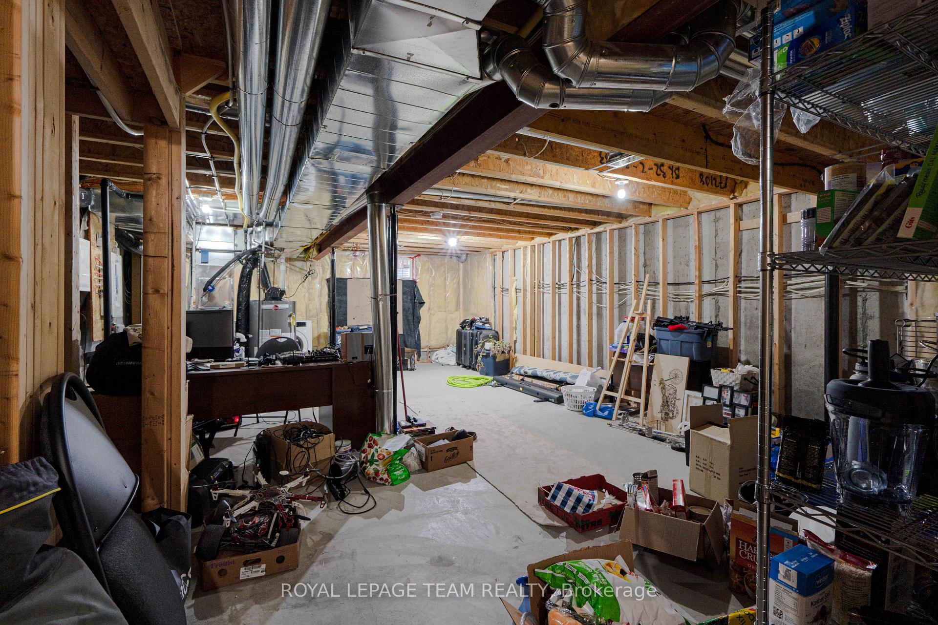Photo 33 of 819 Tabaret Street, Ottawa, Kanata - Emerald Meadows/Trailwest — HOMEH