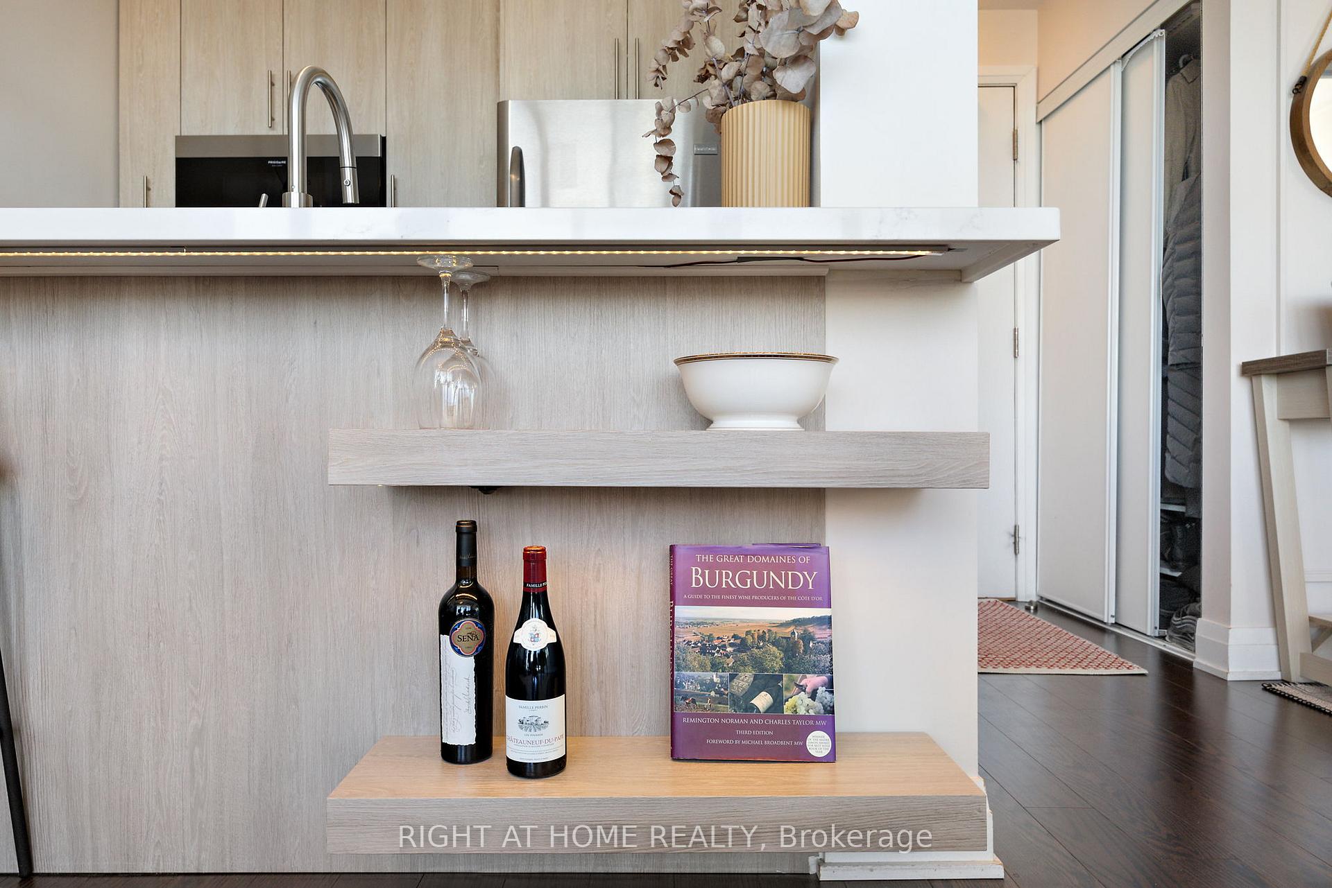 Photo 12 of Unit 1503, 530 St Clair Avenue, Toronto, Humewood-Cedarvale — HOMEH