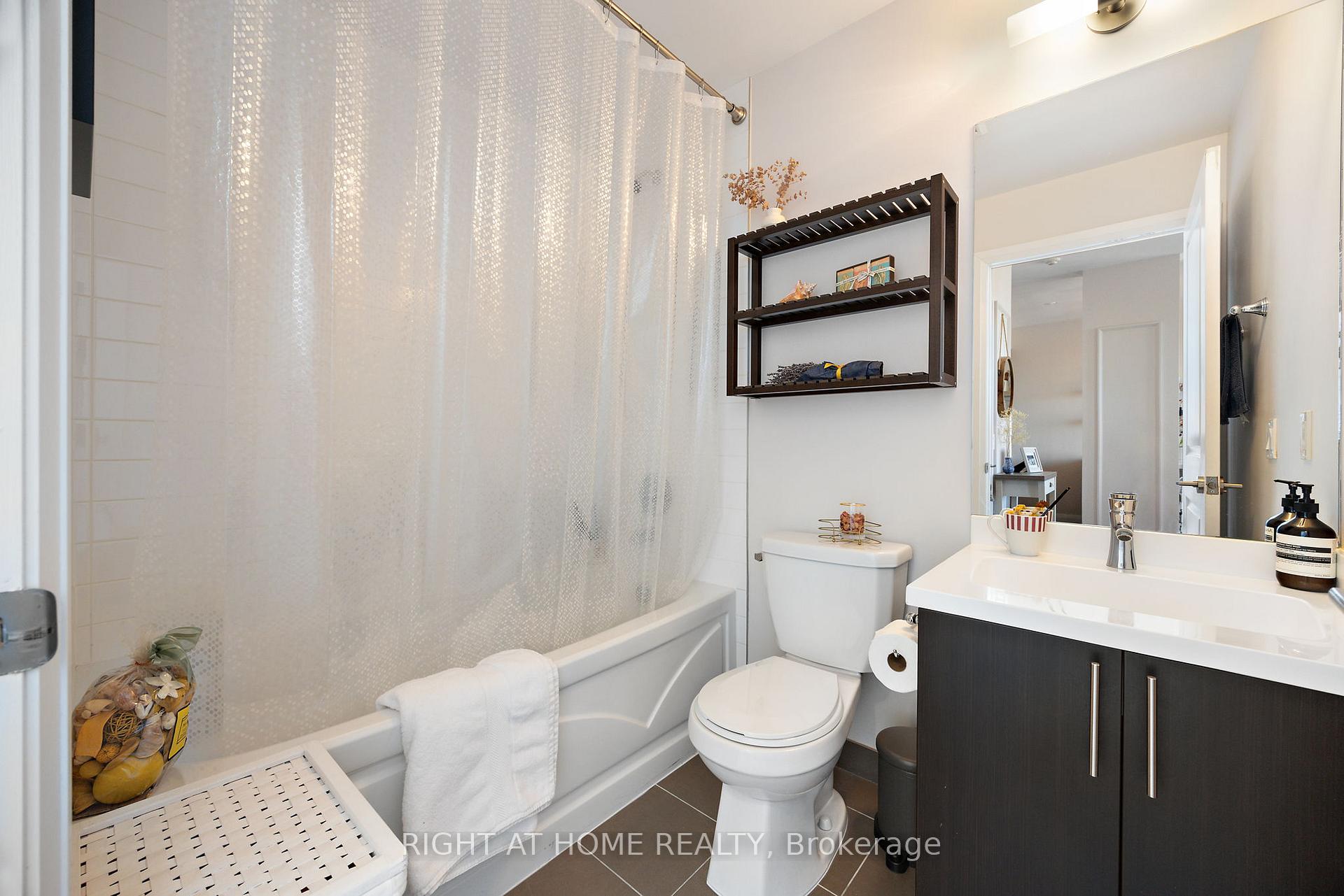 Photo 19 of Unit 1503, 530 St Clair Avenue, Toronto, Humewood-Cedarvale — HOMEH