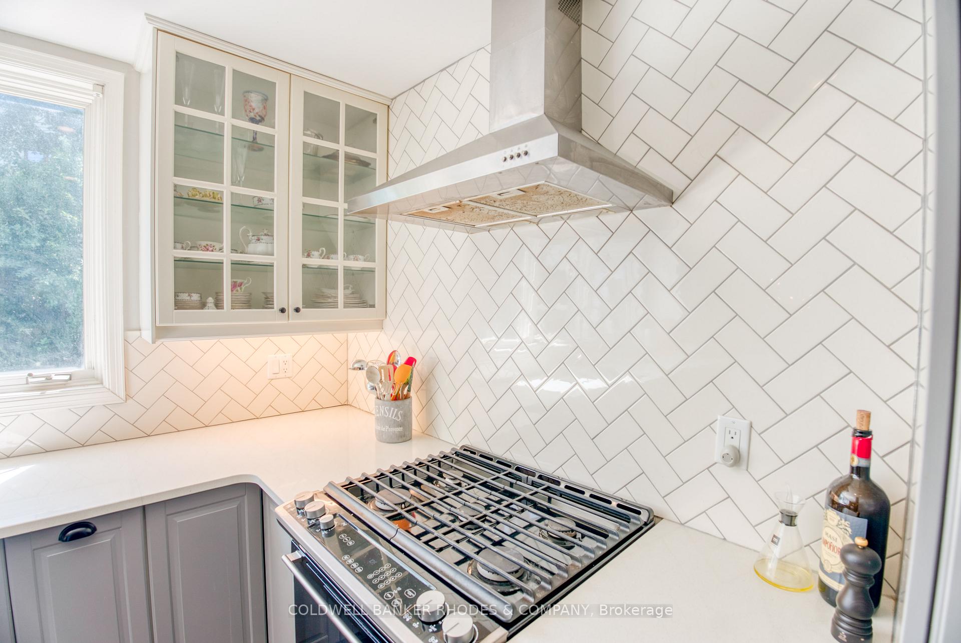 Photo 12 of 19 Kilbarry Crescent, Ottawa, Manor Park — HOMEH