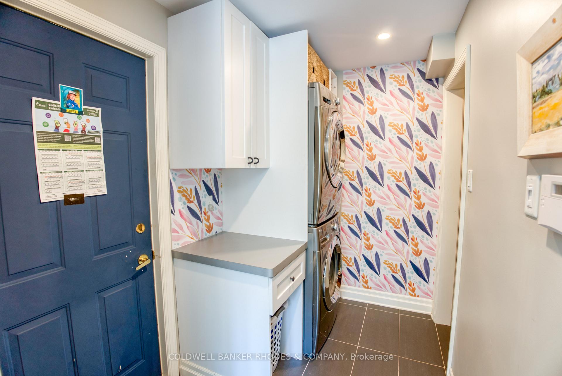 Photo 13 of 19 Kilbarry Crescent, Ottawa, Manor Park — HOMEH