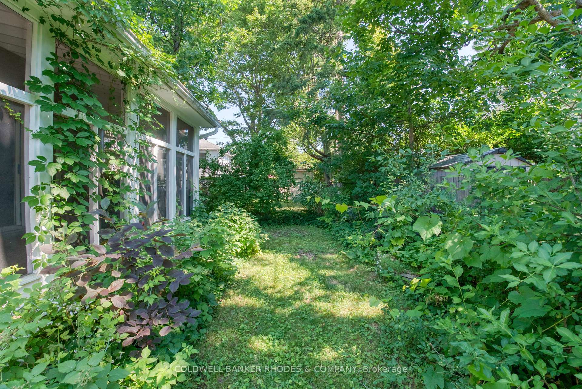 Photo 30 of 19 Kilbarry Crescent, Ottawa, Manor Park — HOMEH