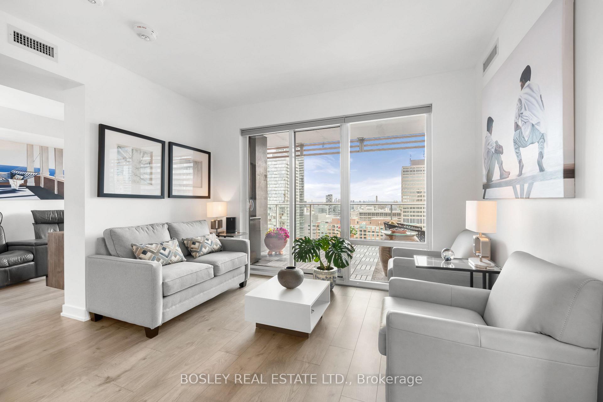 Photo 4 of Unit 2107, 18 Maitland Terrace, Toronto, Bay Street Corridor — HOMEH