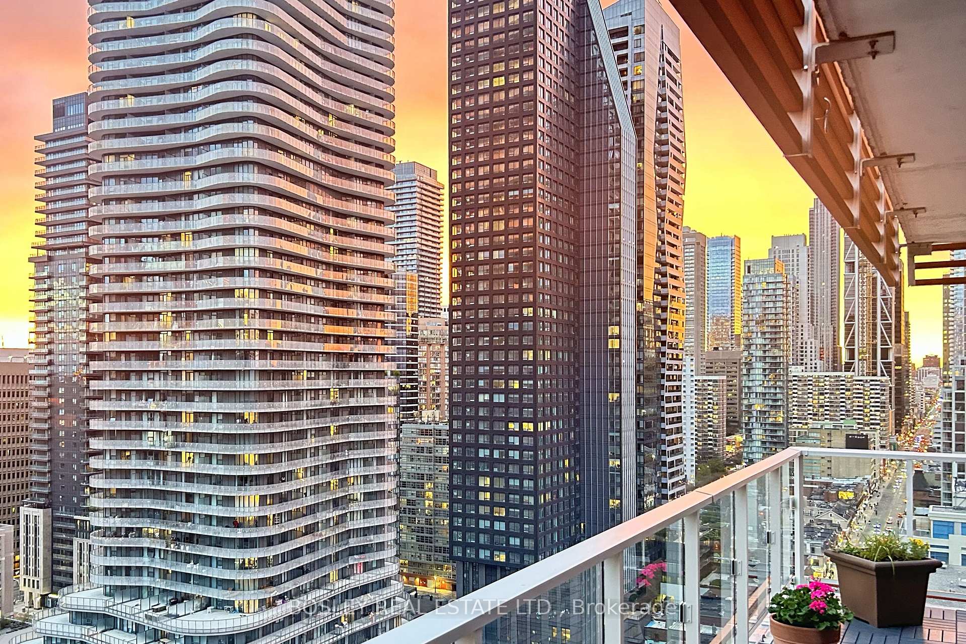 Photo 25 of Unit 2107, 18 Maitland Terrace, Toronto, Bay Street Corridor — HOMEH