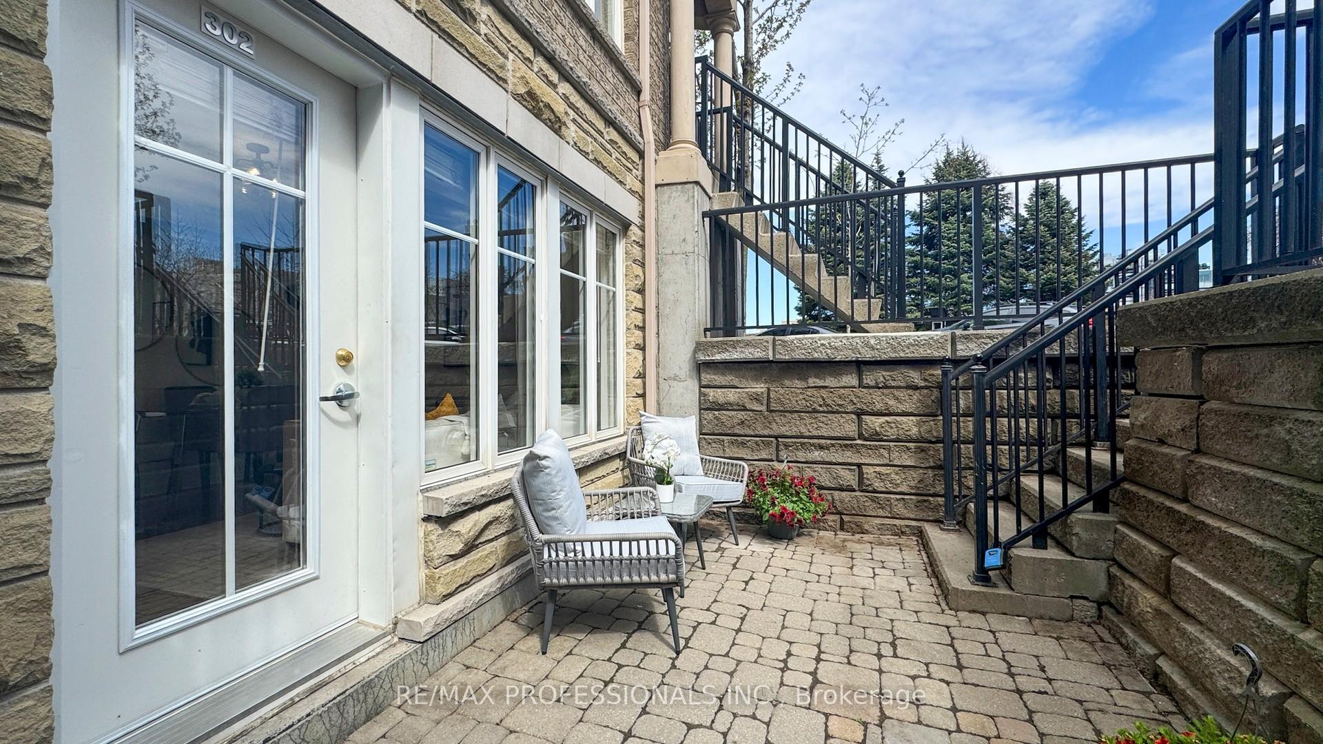 Photo 3 of Unit 302, 30 Western Battery Road, Toronto, Niagara — HOMEH