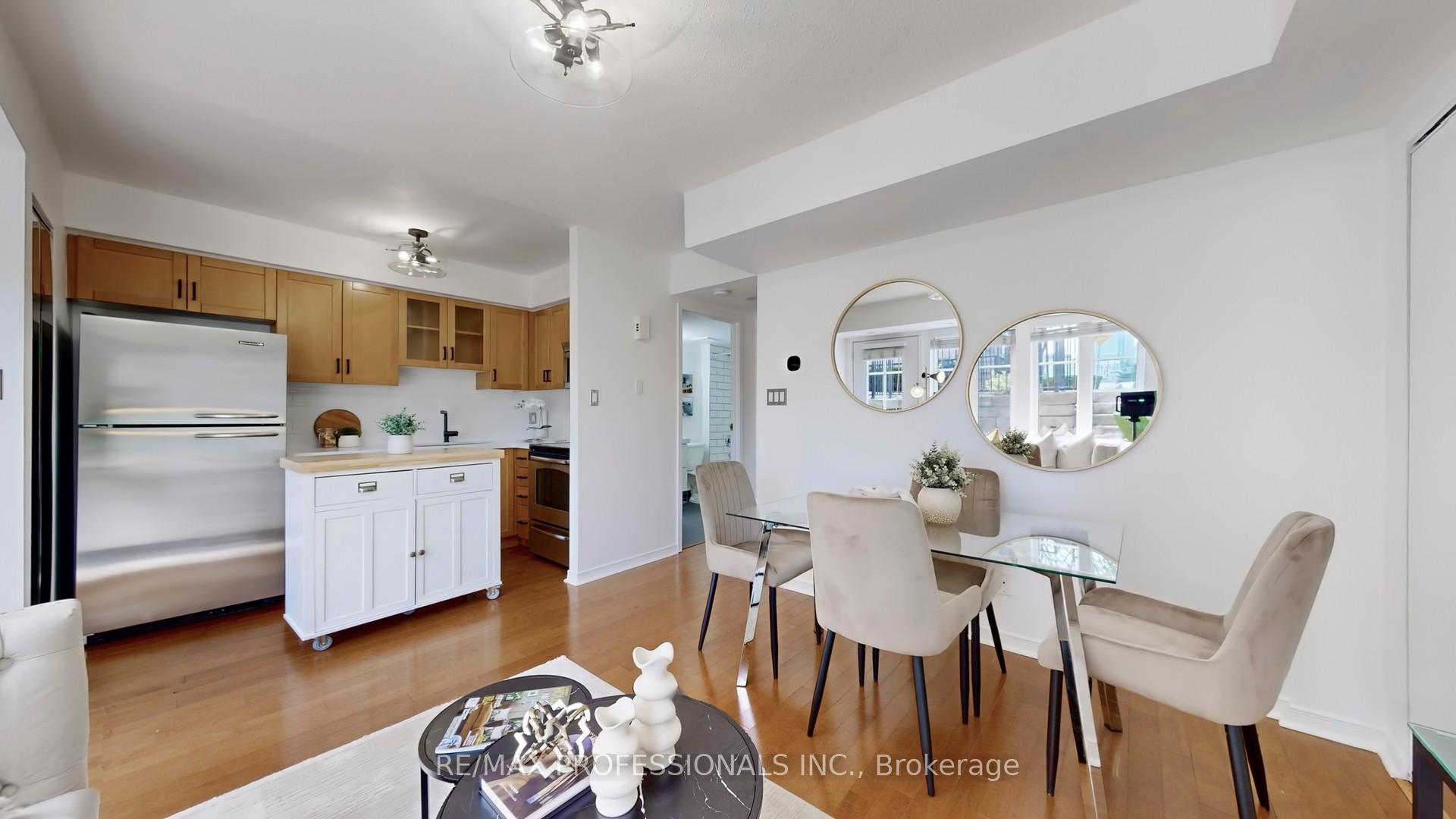 Photo 14 of Unit 302, 30 Western Battery Road, Toronto, Niagara — HOMEH