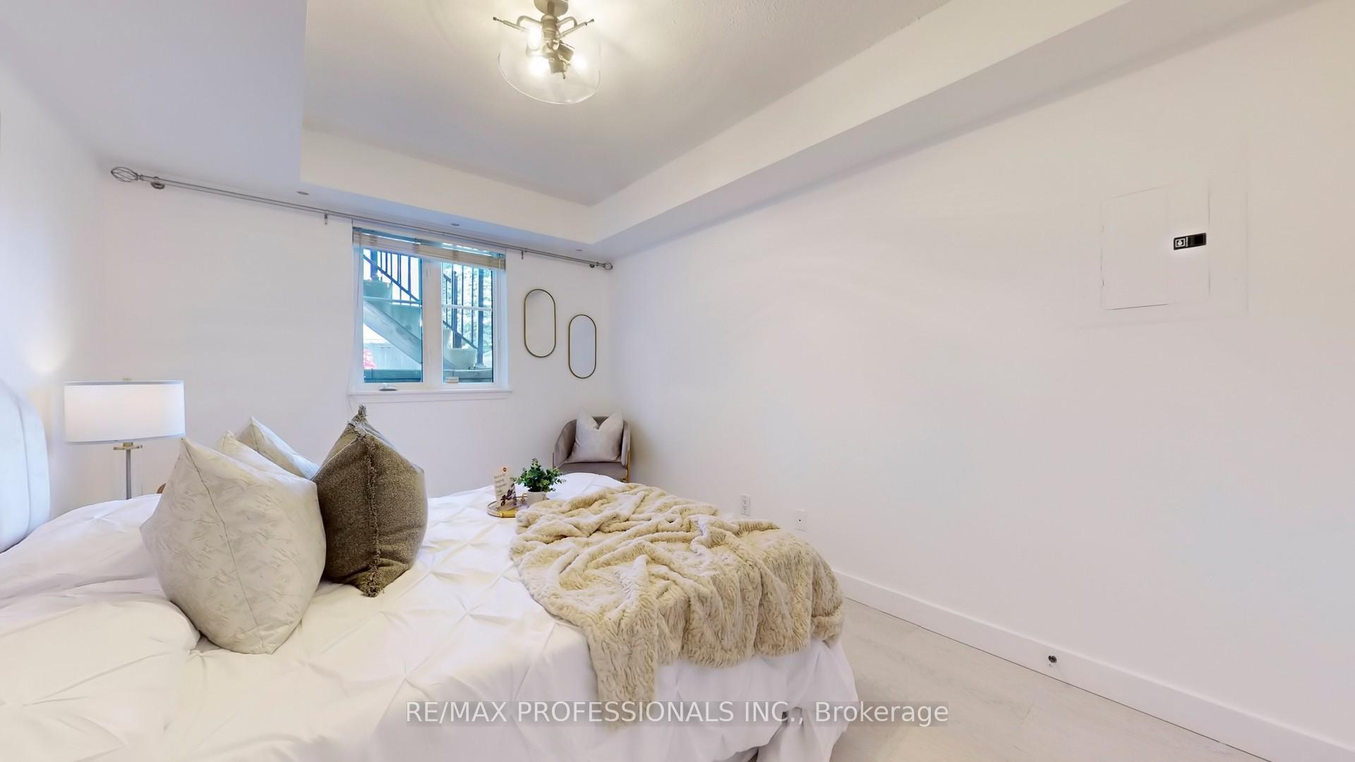 Photo 16 of Unit 302, 30 Western Battery Road, Toronto, Niagara — HOMEH