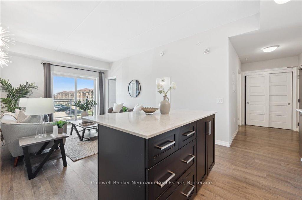 Photo 4 of Unit 221, 35 Kingsbury Square, Guelph, Pineridge/Westminster Woods — HOMEH