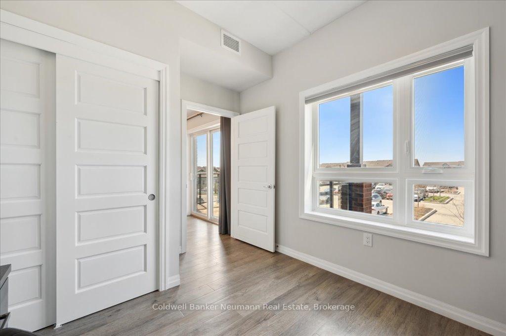 Photo 38 of Unit 221, 35 Kingsbury Square, Guelph, Pineridge/Westminster Woods — HOMEH