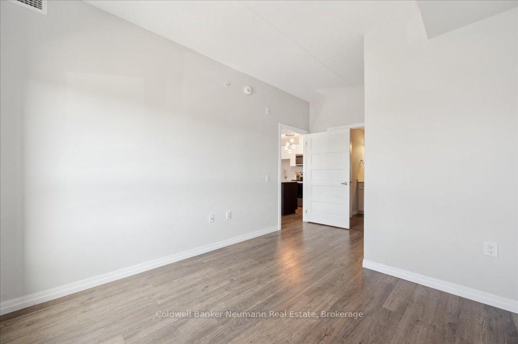 Photo 23 of Unit 221, 35 Kingsbury Square, Guelph, Pineridge/Westminster Woods — HOMEH