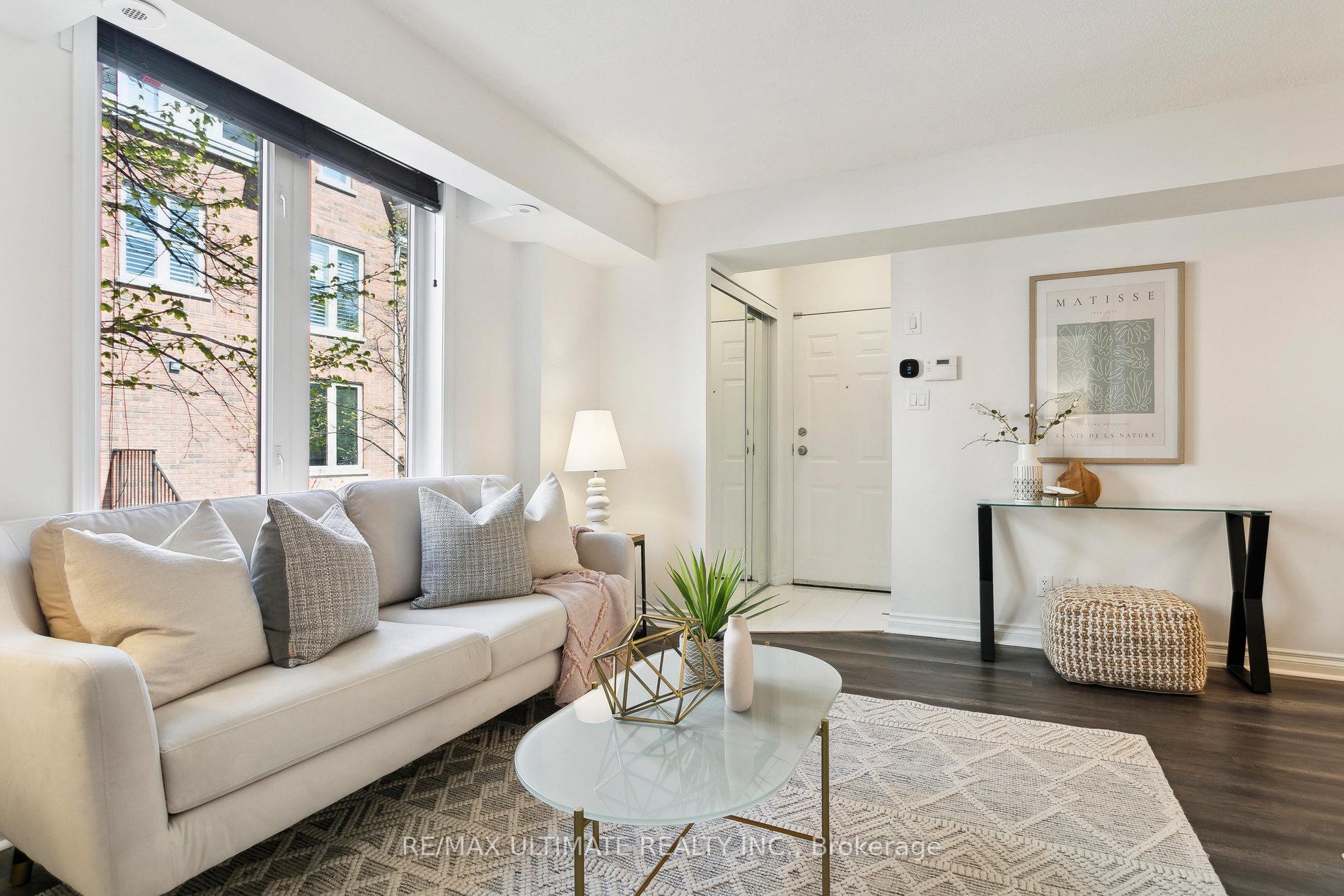 Photo 5 of Unit TH426, 12 Douro Street, Toronto, Niagara — HOMEH