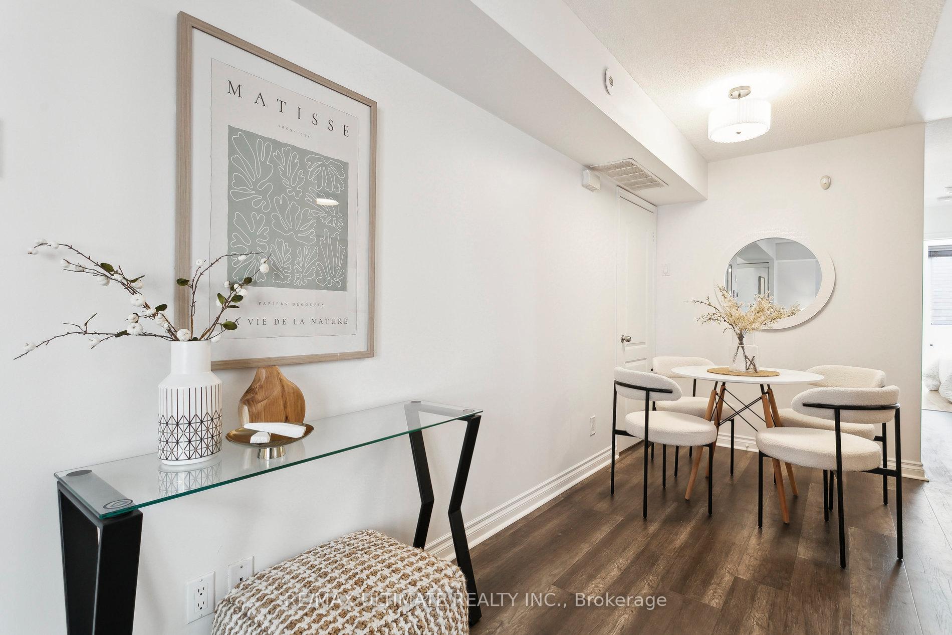 Photo 8 of Unit TH426, 12 Douro Street, Toronto, Niagara — HOMEH
