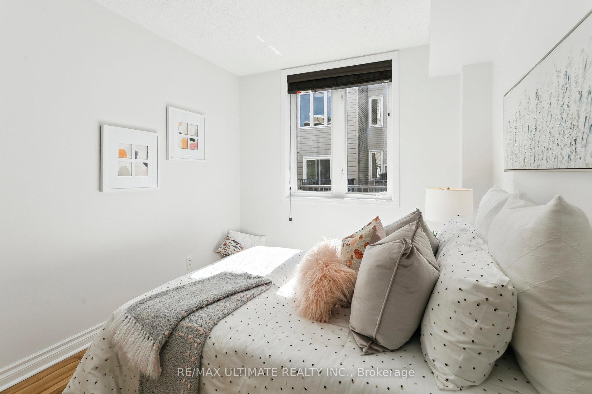 Photo 20 of Unit TH426, 12 Douro Street, Toronto, Niagara — HOMEH
