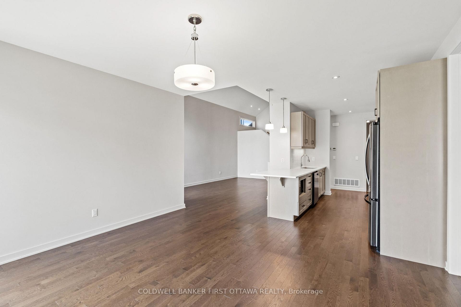 Photo 17 of 945 Islington Way, Ottawa, Leitrim — HOMEH