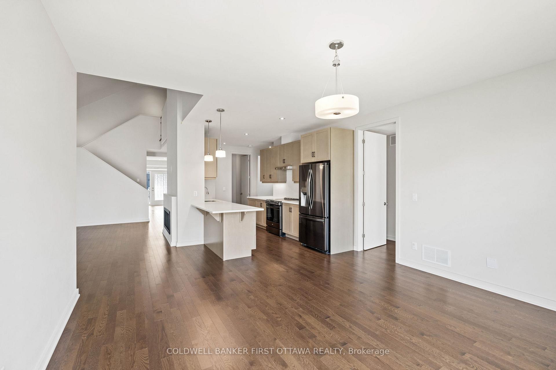 Photo 18 of 945 Islington Way, Ottawa, Leitrim — HOMEH