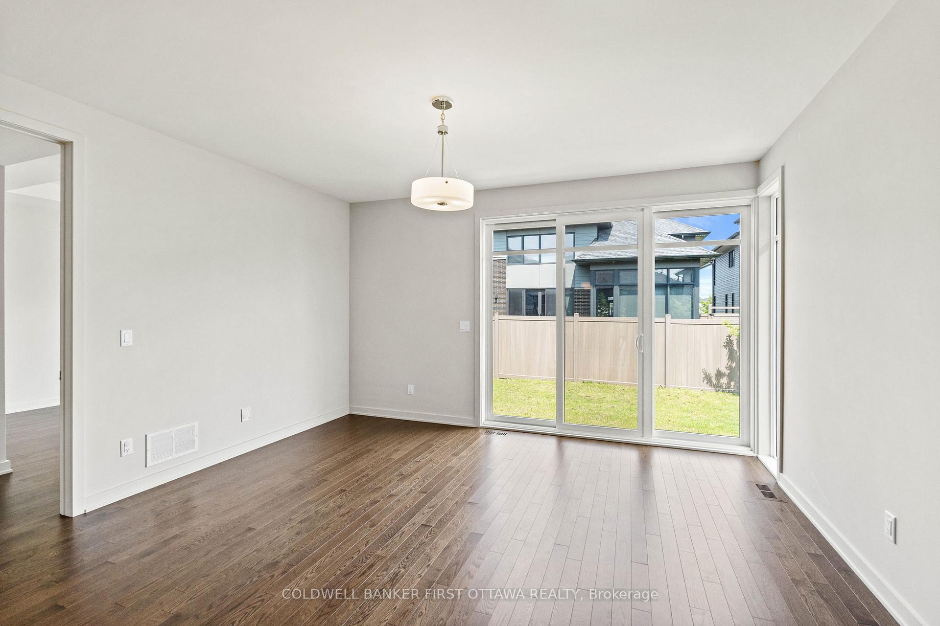 Photo 19 of 945 Islington Way, Ottawa, Leitrim — HOMEH