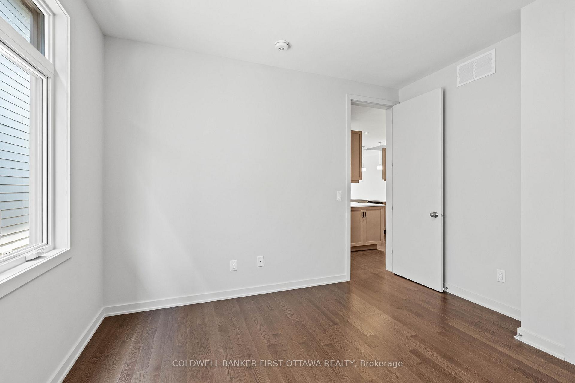 Photo 30 of 945 Islington Way, Ottawa, Leitrim — HOMEH