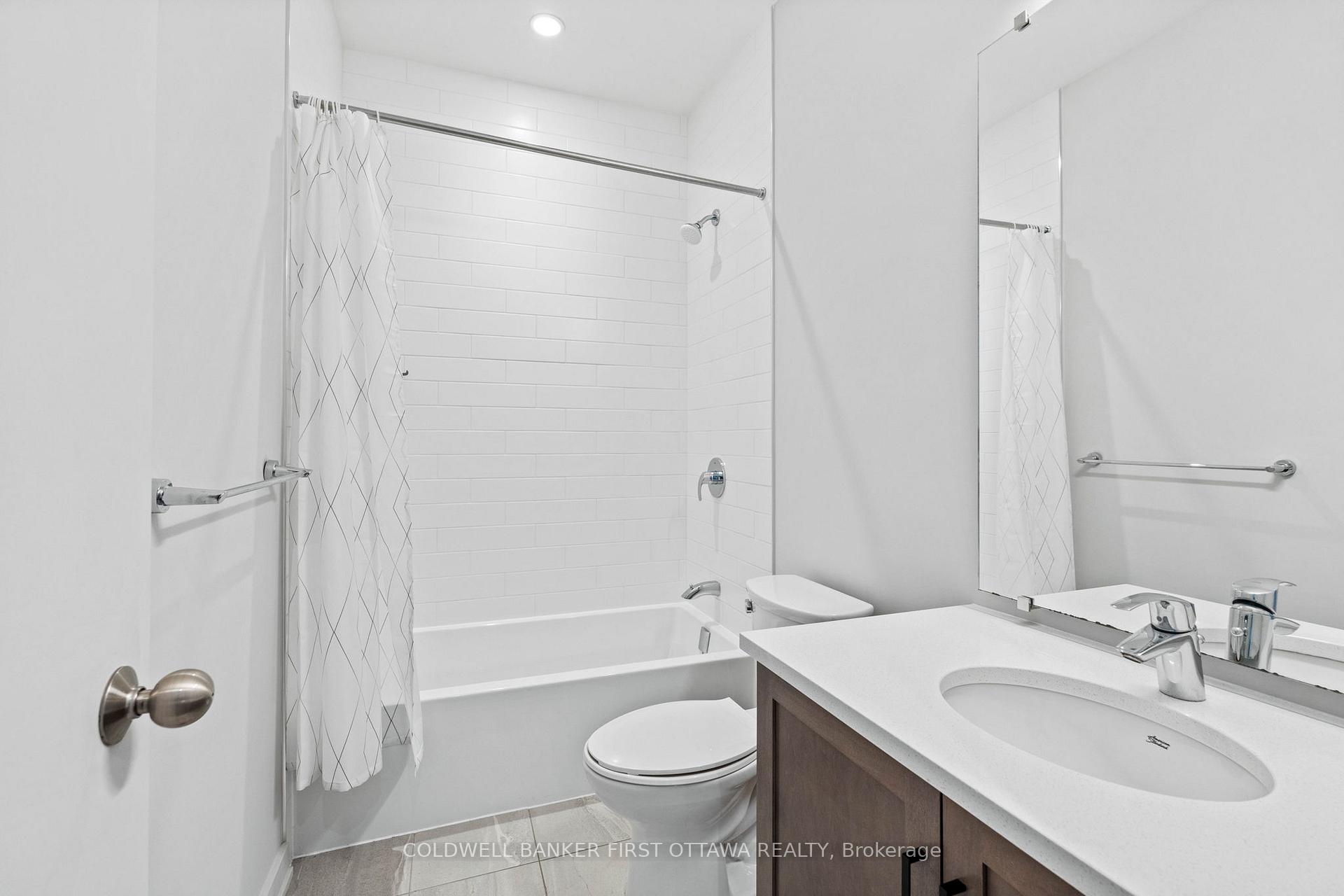 Photo 31 of 945 Islington Way, Ottawa, Leitrim — HOMEH