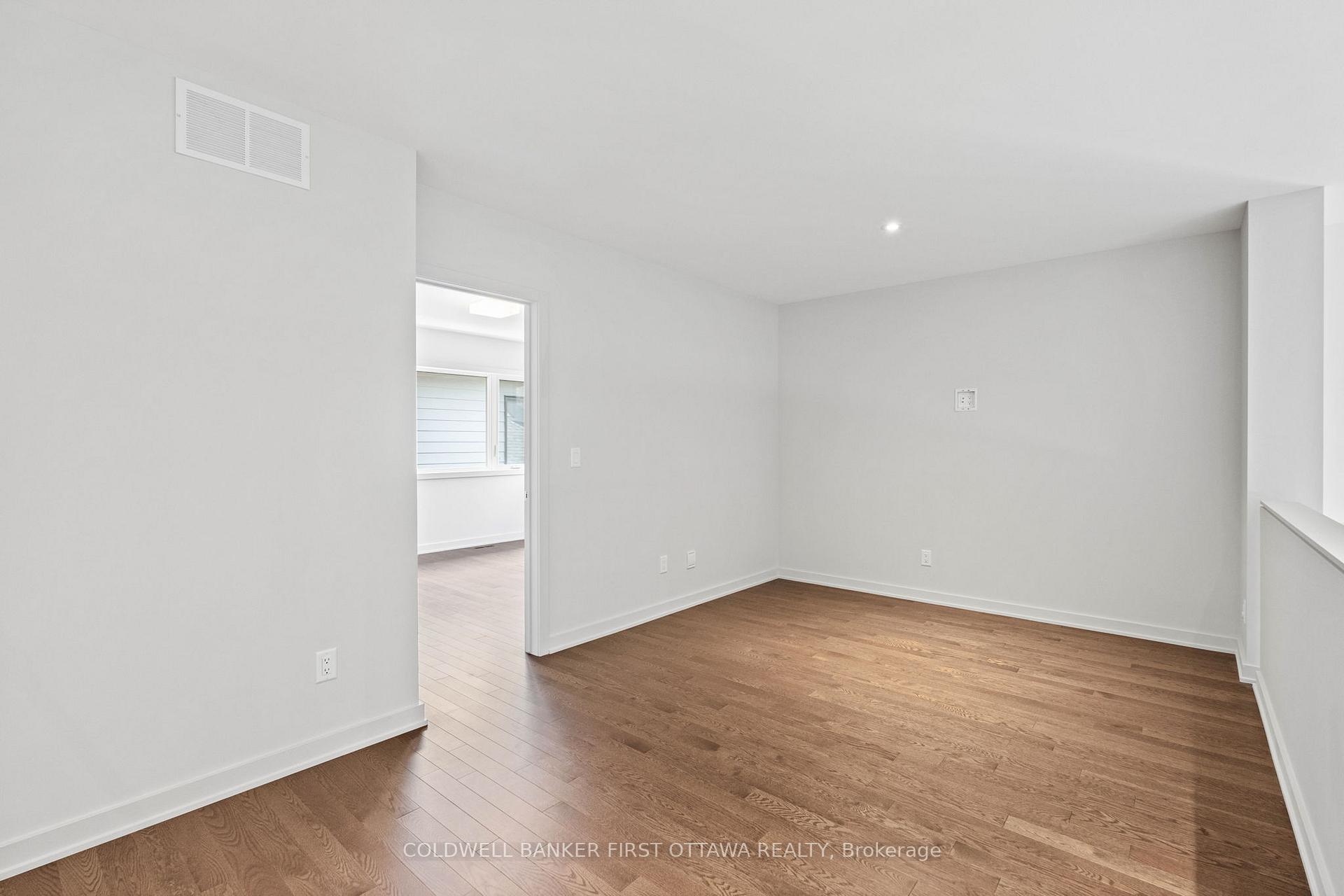 Photo 34 of 945 Islington Way, Ottawa, Leitrim — HOMEH