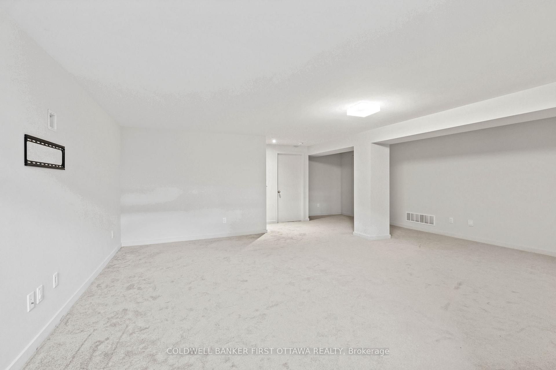 Photo 41 of 945 Islington Way, Ottawa, Leitrim — HOMEH