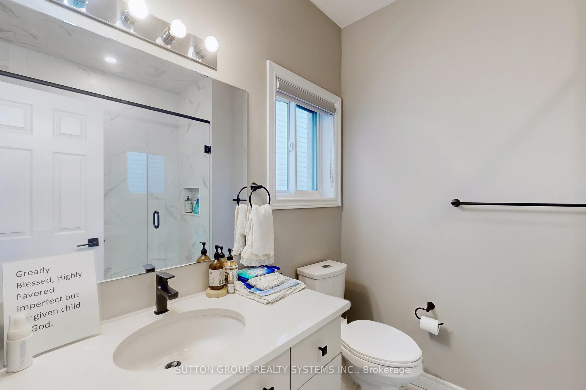 Photo 23 of 621 Florencedale Crescent, Kitchener — HOMEH