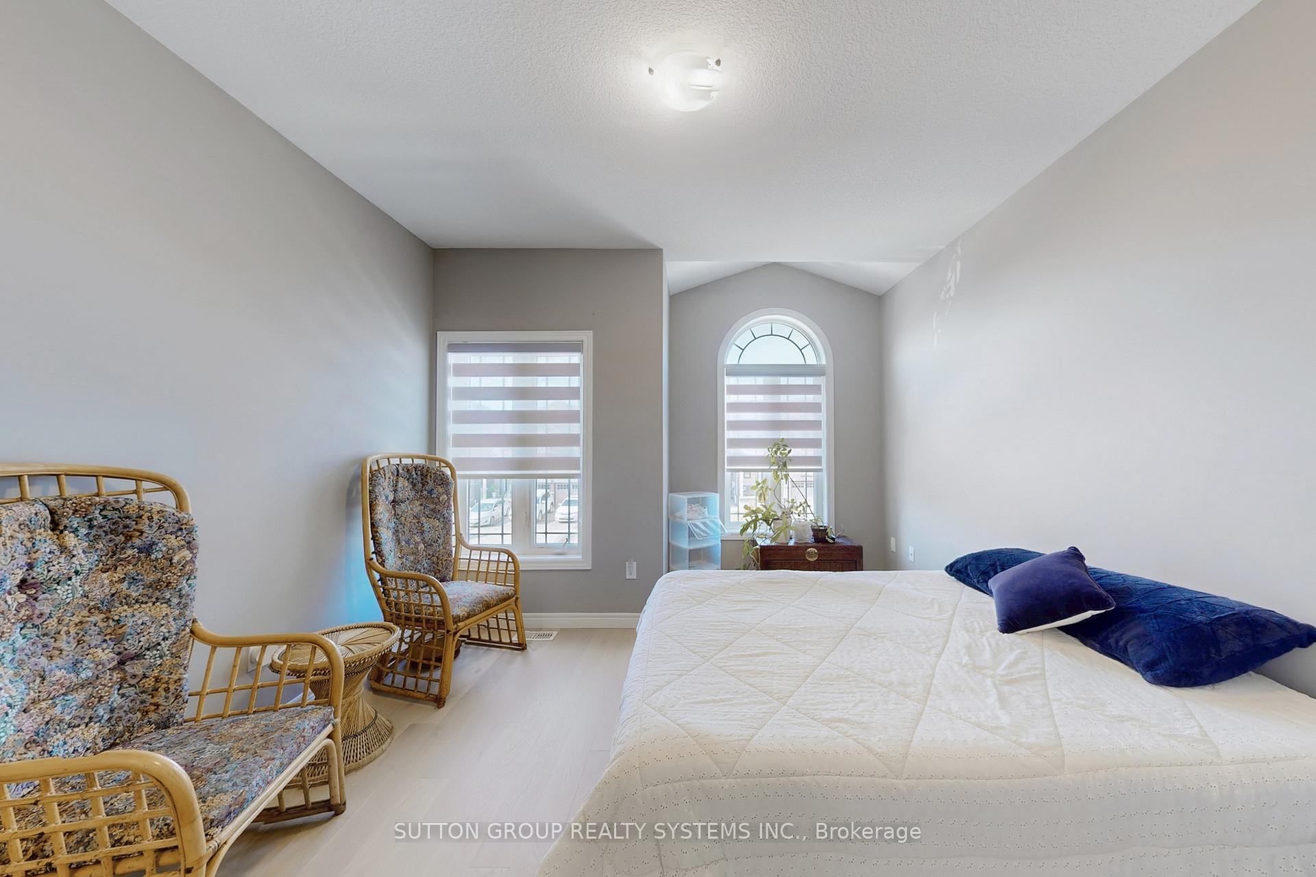 Photo 29 of 621 Florencedale Crescent, Kitchener — HOMEH